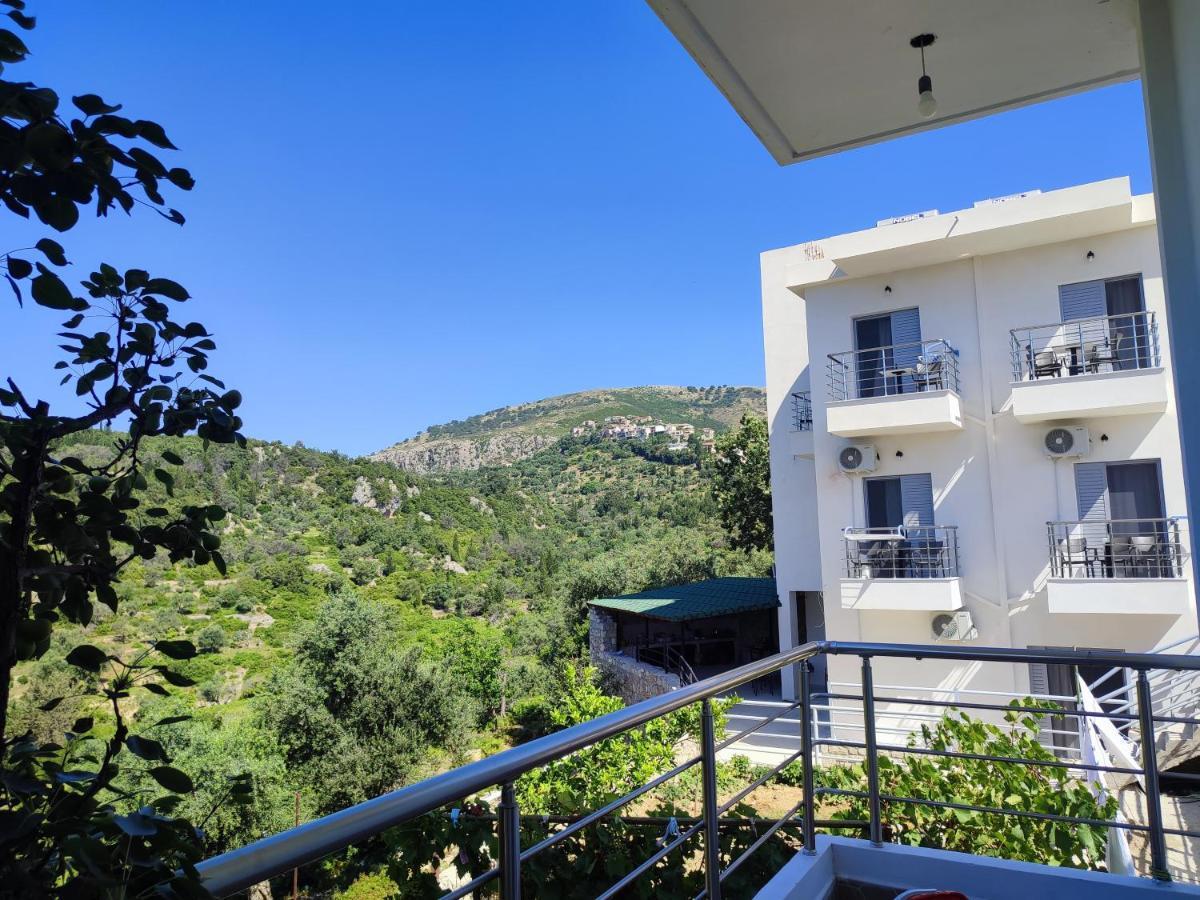 Petros Rooms Himarë Exterior foto